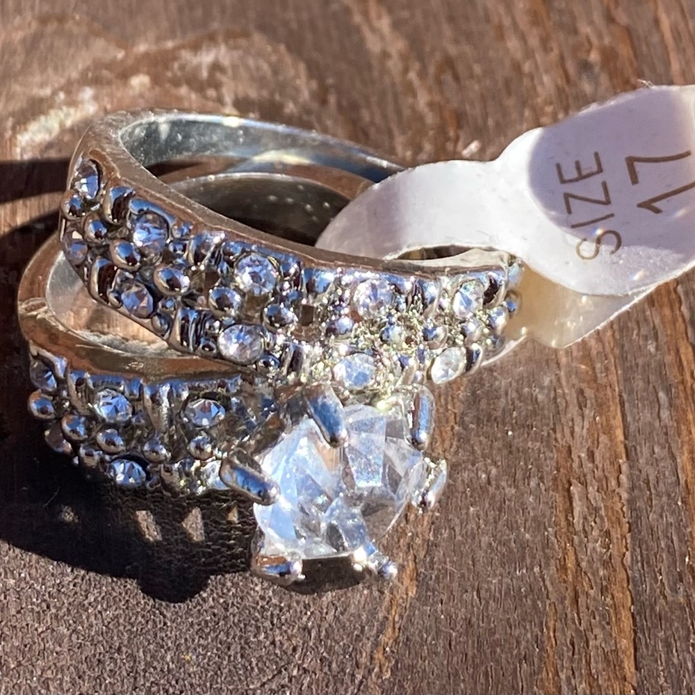 Dazzling Silver Crystal Engagement Ring Set size 6